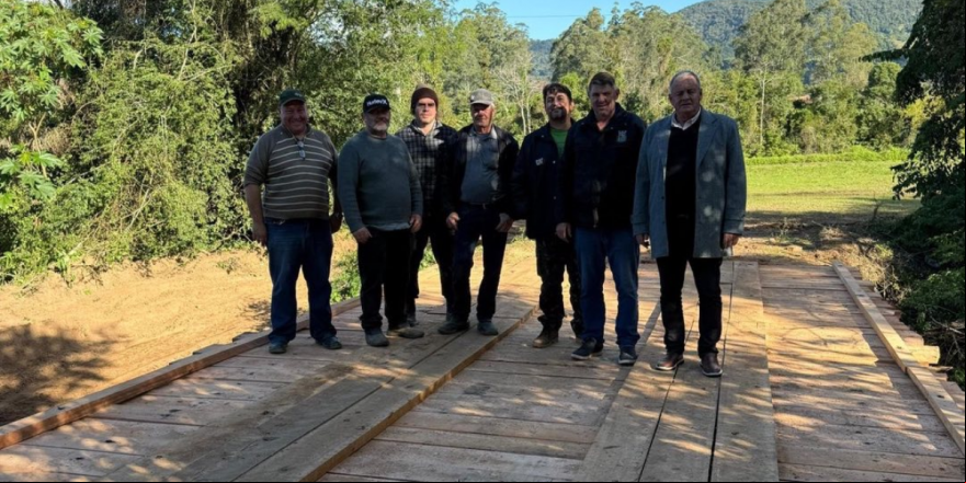 Ponte que liga Linha do Salso a Linha Travessão é reformada