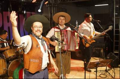 CTG Sentinela dos Pampas Inicia as Festividades da Semana Farroupilha com Fandango Animado
