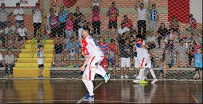 Ao final da partida, jogadores do Atlético comemoraram bastante a vitória